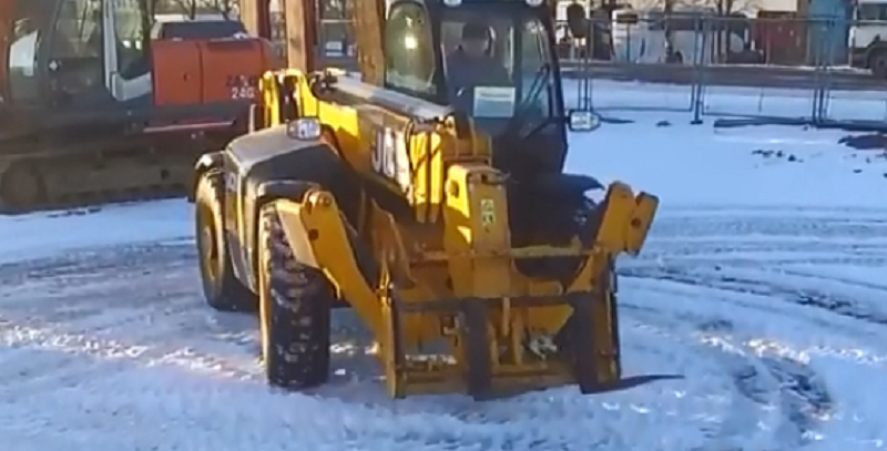 телескопический погрузчик как вспомогательная техника